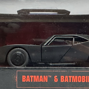 BATMAN GRIS BATMOBILE